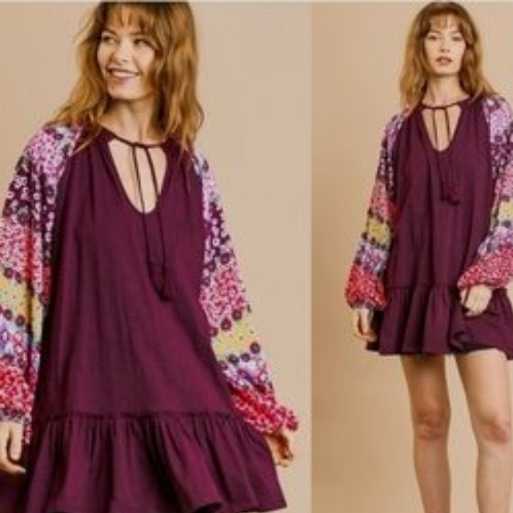 Umgee Burgandy Mini Dress with Floral Flowy Sleeves Medium NWT